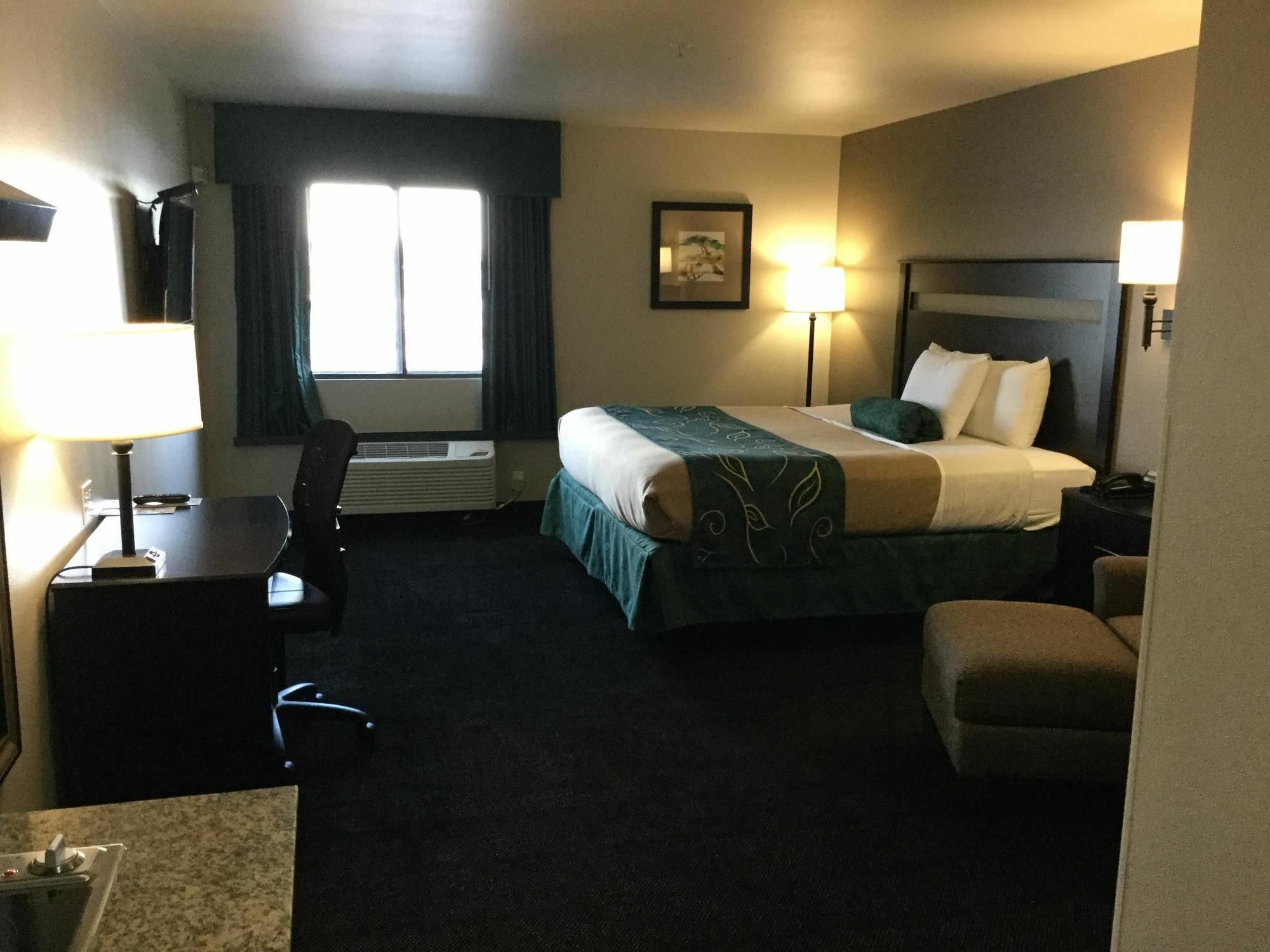 Baymont By Wyndham Glendive Hotel Exterior photo